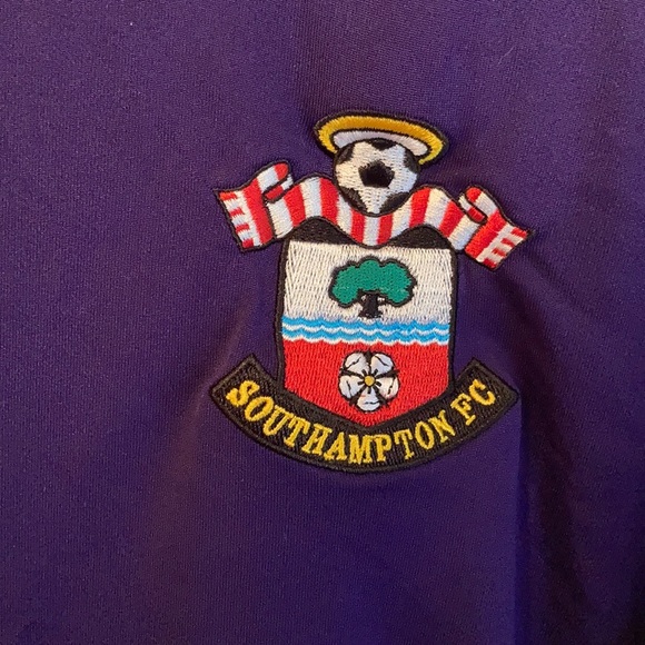 Southampton Football Club XL Jersey - Picture 2 of 3